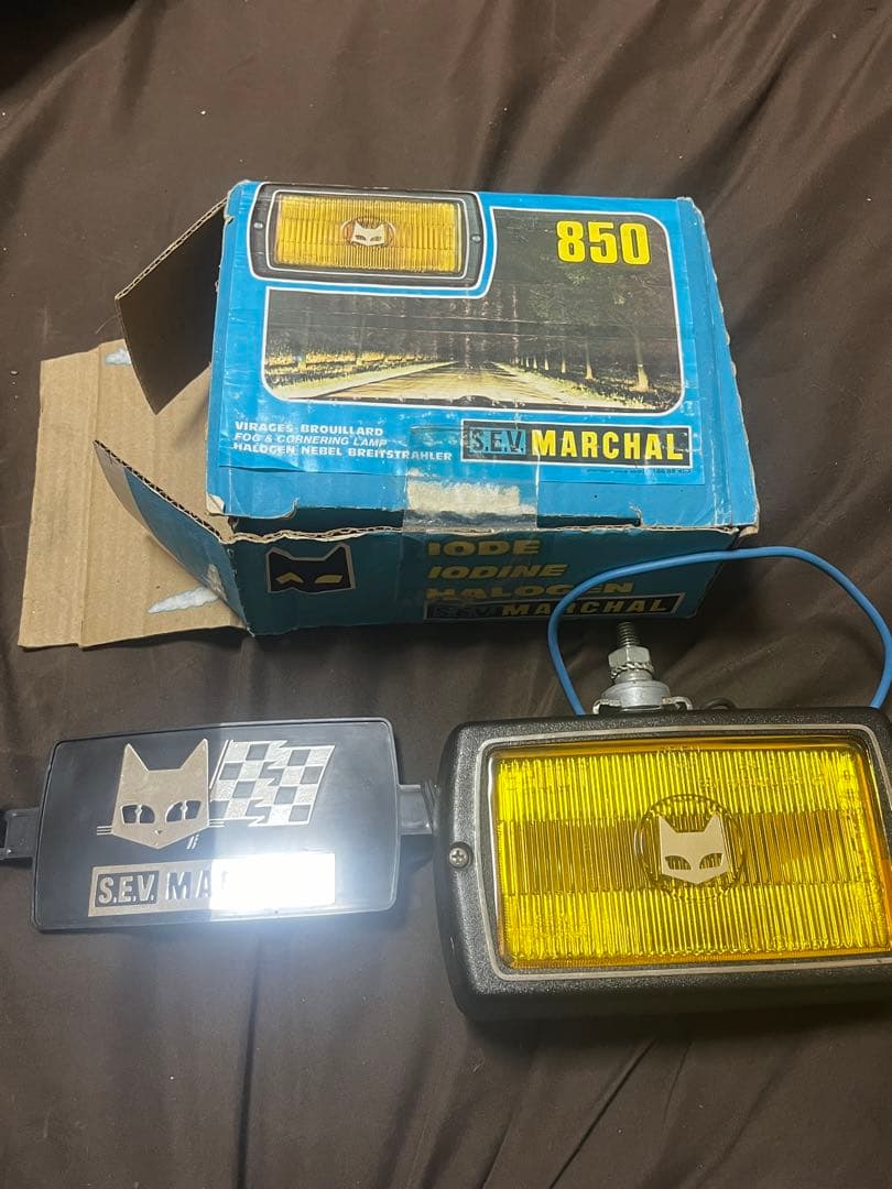 SEV MARCHAL ハロゲンライト 850 マーシャル　フォグランプ