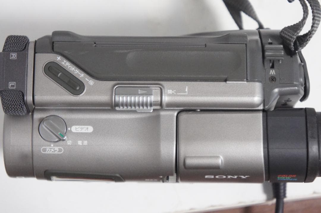 【動作美品】SONY CCD TR1 Hi8ビデオカメラ 8mm 　701