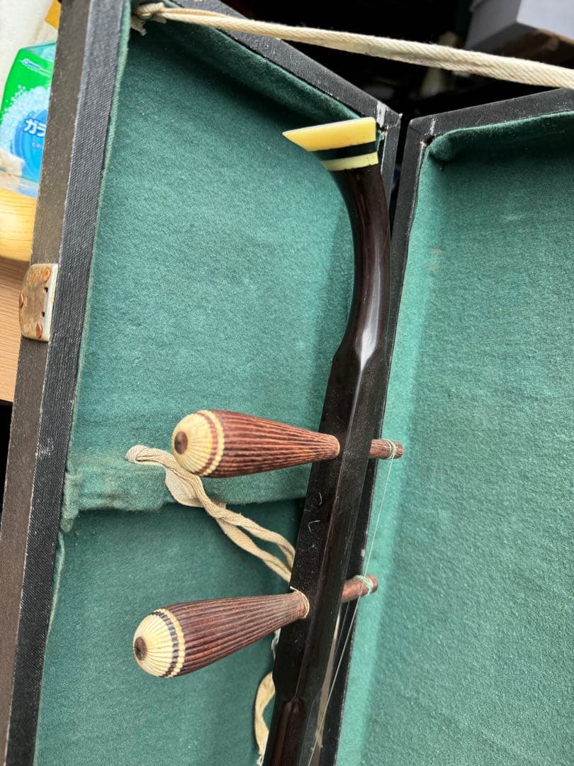 二胡　上海民族楽器　ハードケース付