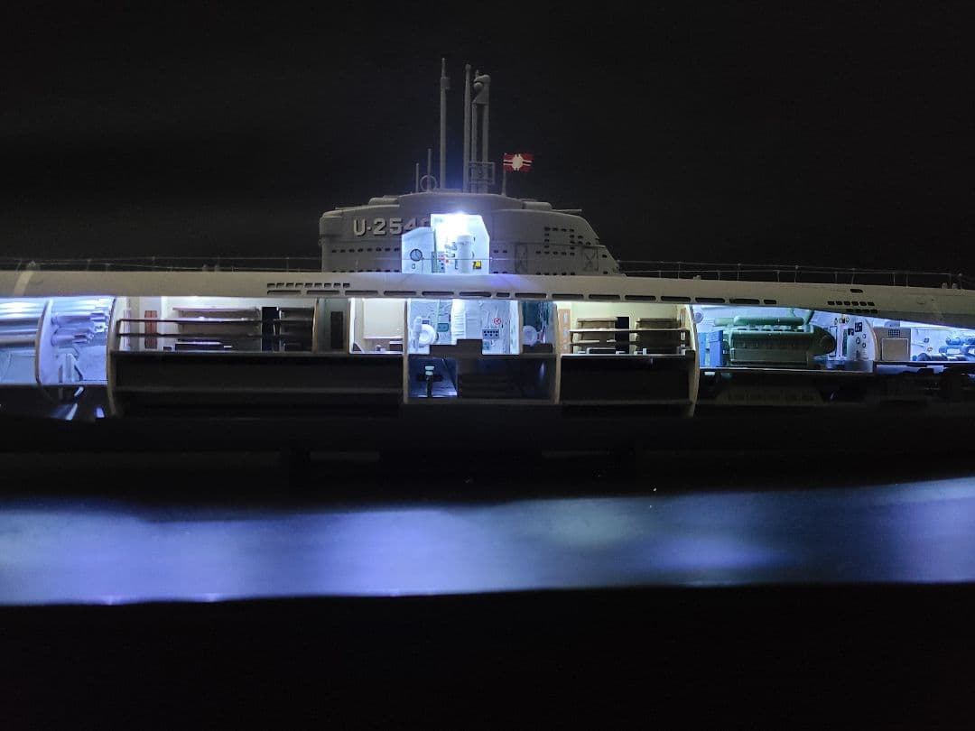 Uボート XXI型 U2540 LED仕様 完成品