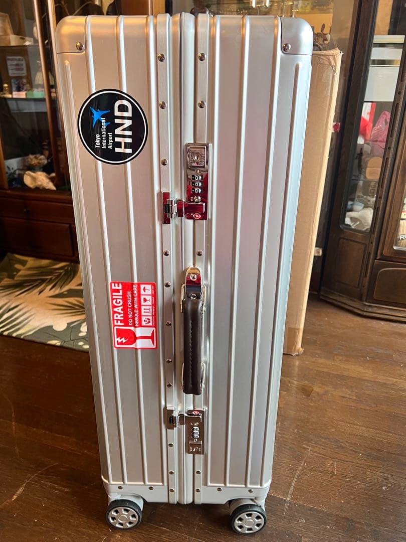 シルバーキャリーケース アルミ製 4輪　Lサイズ