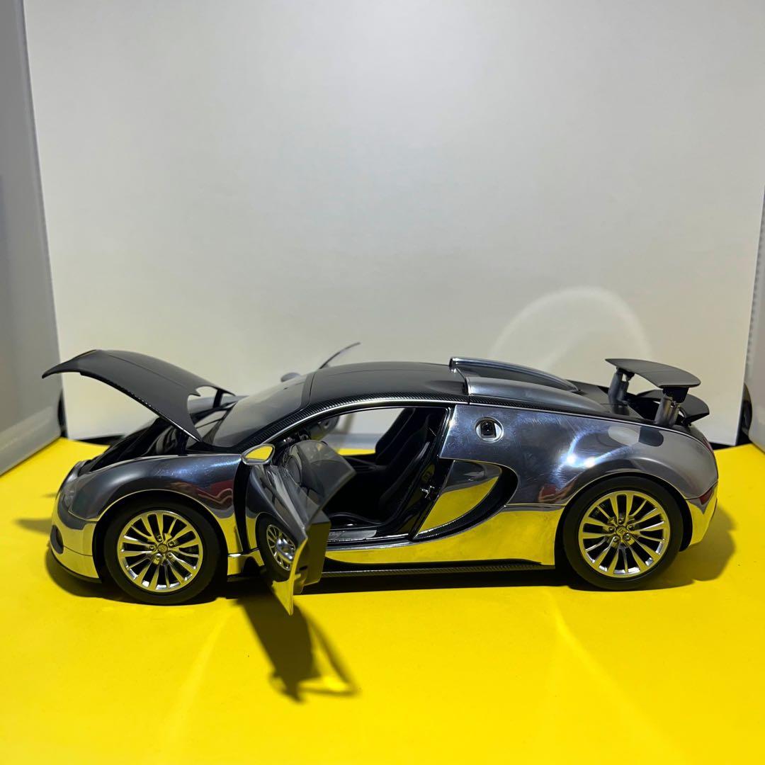 【ブラックフライデーセール】オートアート　1/18 ブガッティ ヴェイロン