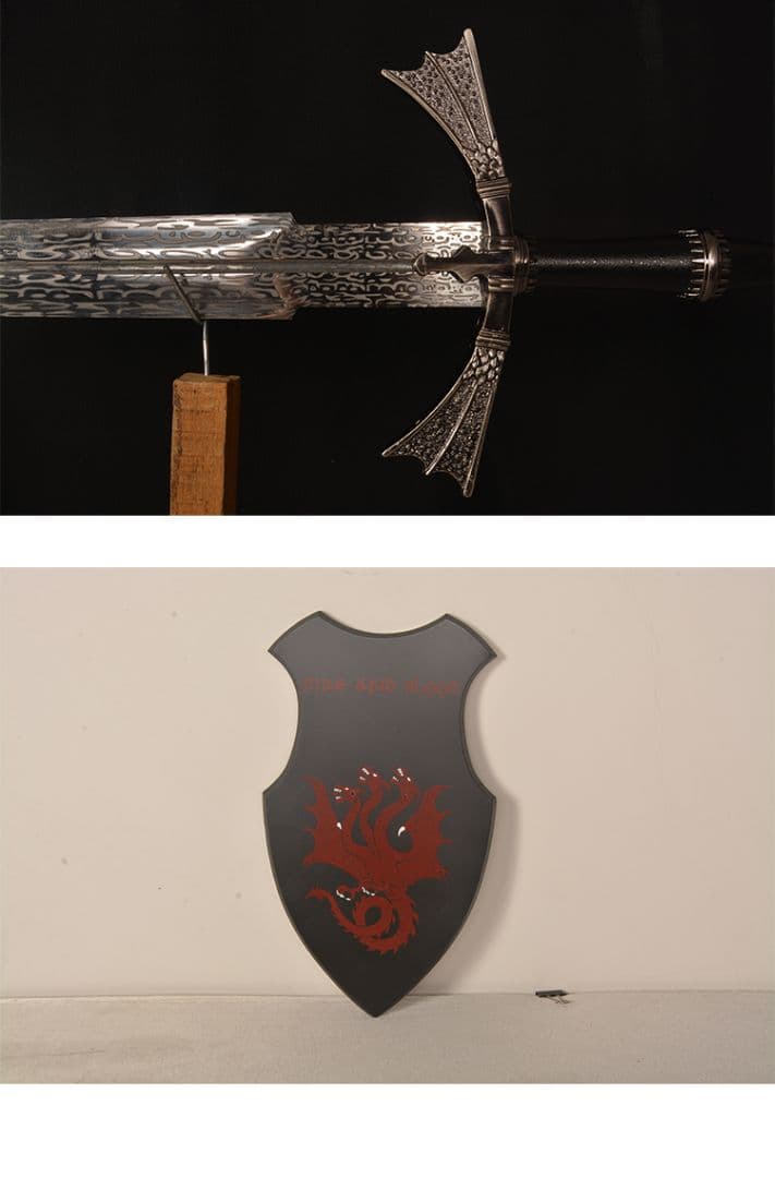 ダークシスター『氷と火の歌』権力の遊び ロールプレイング 古兵器 武具 模造刀