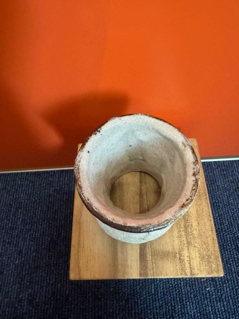 1579  萩焼　蓋付　箱付き