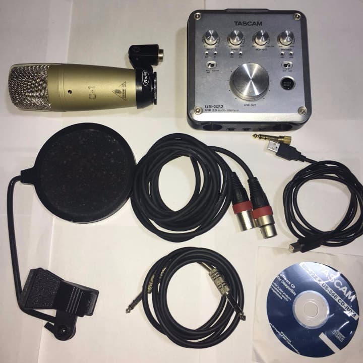 TASCAM US-322　オーディオインターフェイス