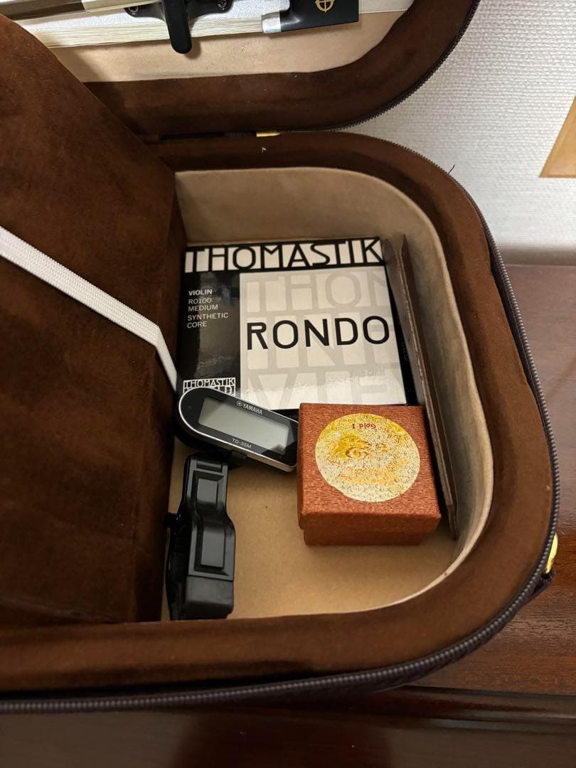 4/4 バイオリンケース 湿度計付きブランケット1 ストラップ2