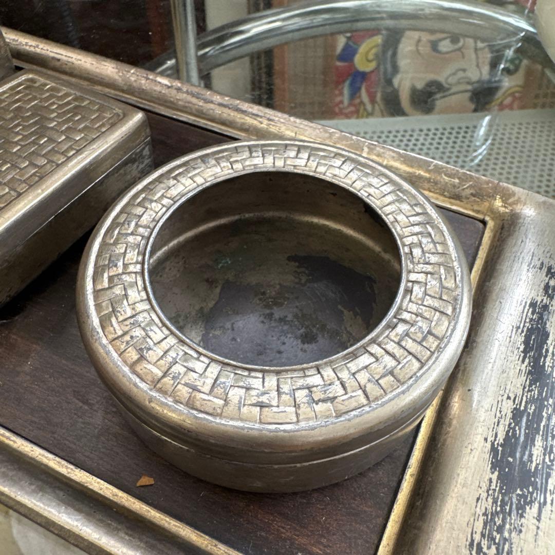 金属製編み目模様　タバコ盆