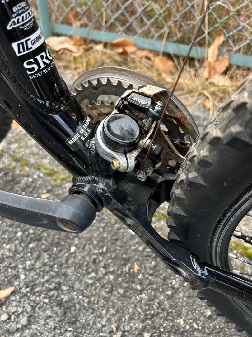 ソ連人様　giant マウンテンバイク Acid in the sky