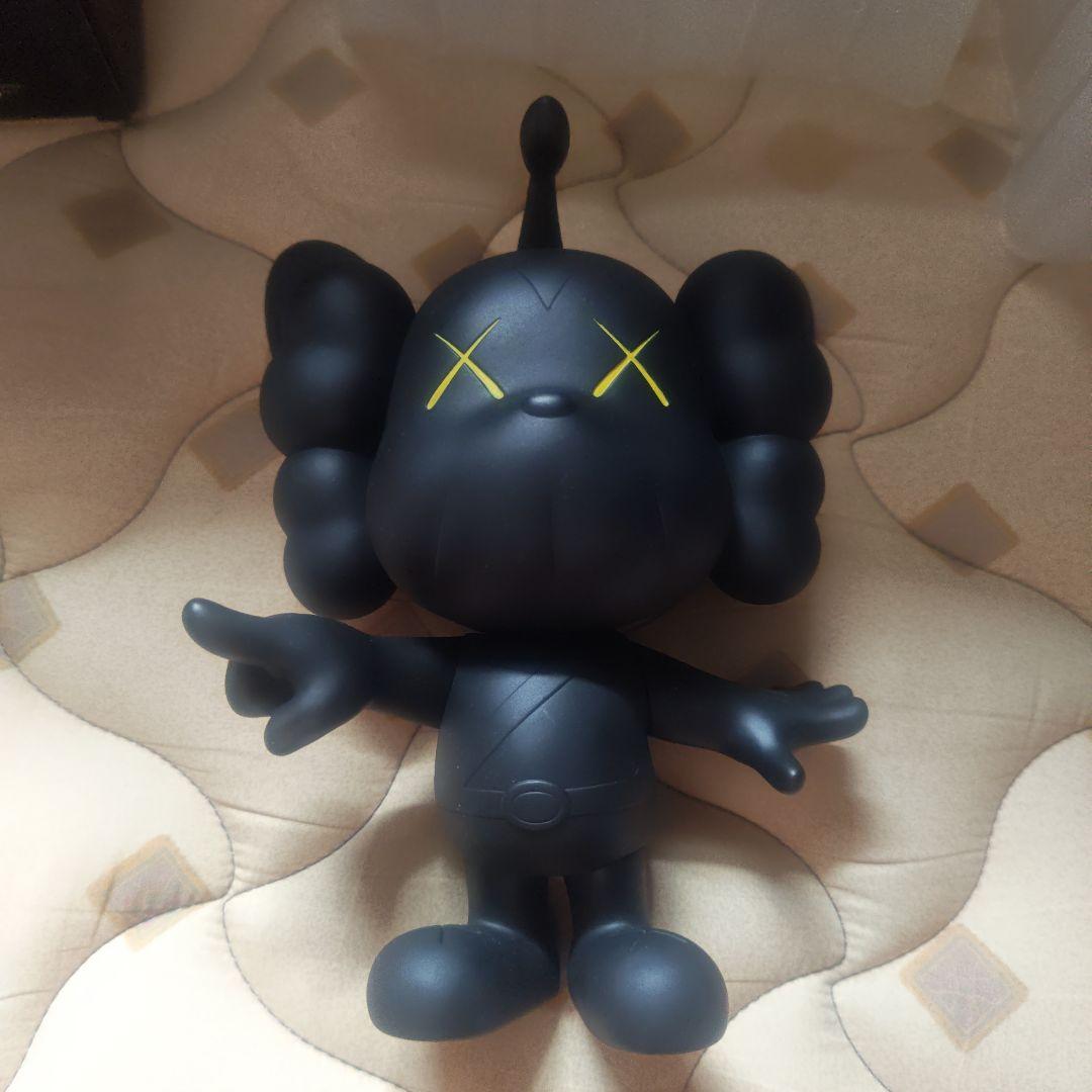 KAWS　オリジナルフェイクフィギュア