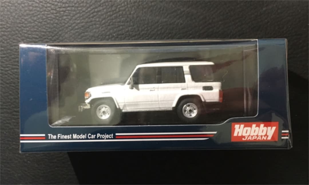 ホビージャパン トヨタ ランドクルーザー 70 ZX 白 新品未開封