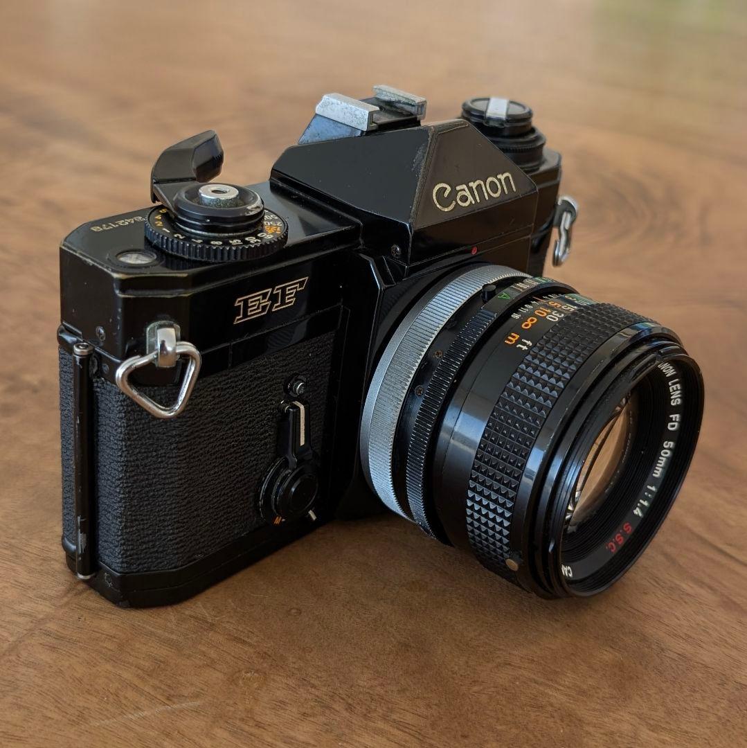 Canon EF 一眼レフカメラ 50mmレンズ付き