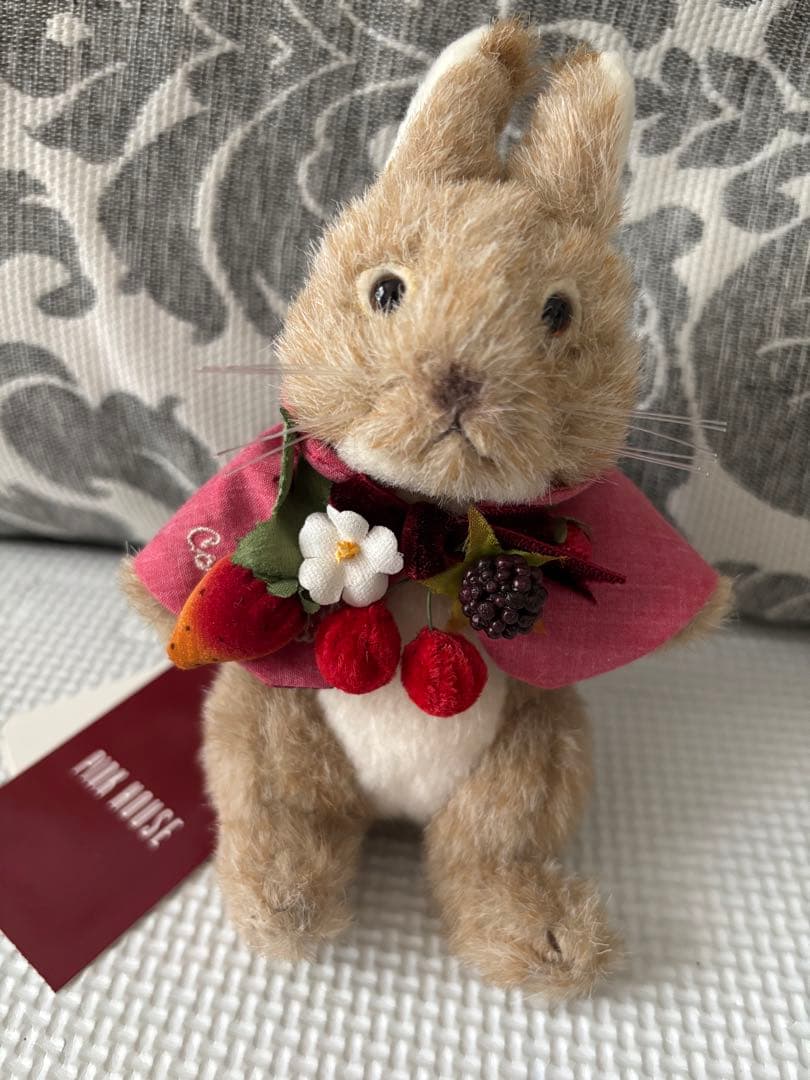 新品　ピンクハウス　ピーターラビットコラボ　ぬいぐるみコサージュ　2点セット