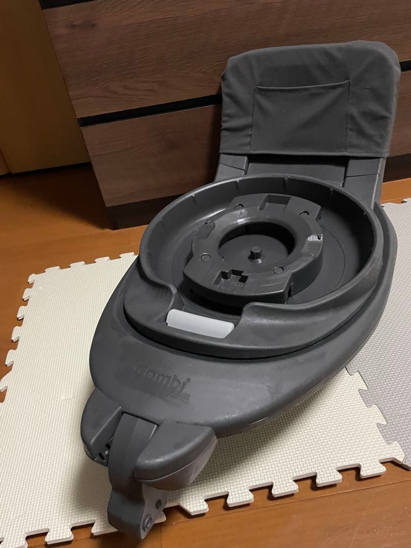 【れ】combi THESシリーズチャイルドシートネイビー回転式説明書付き