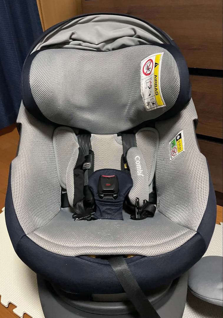 【れ】combi THESシリーズチャイルドシートネイビー回転式説明書付き