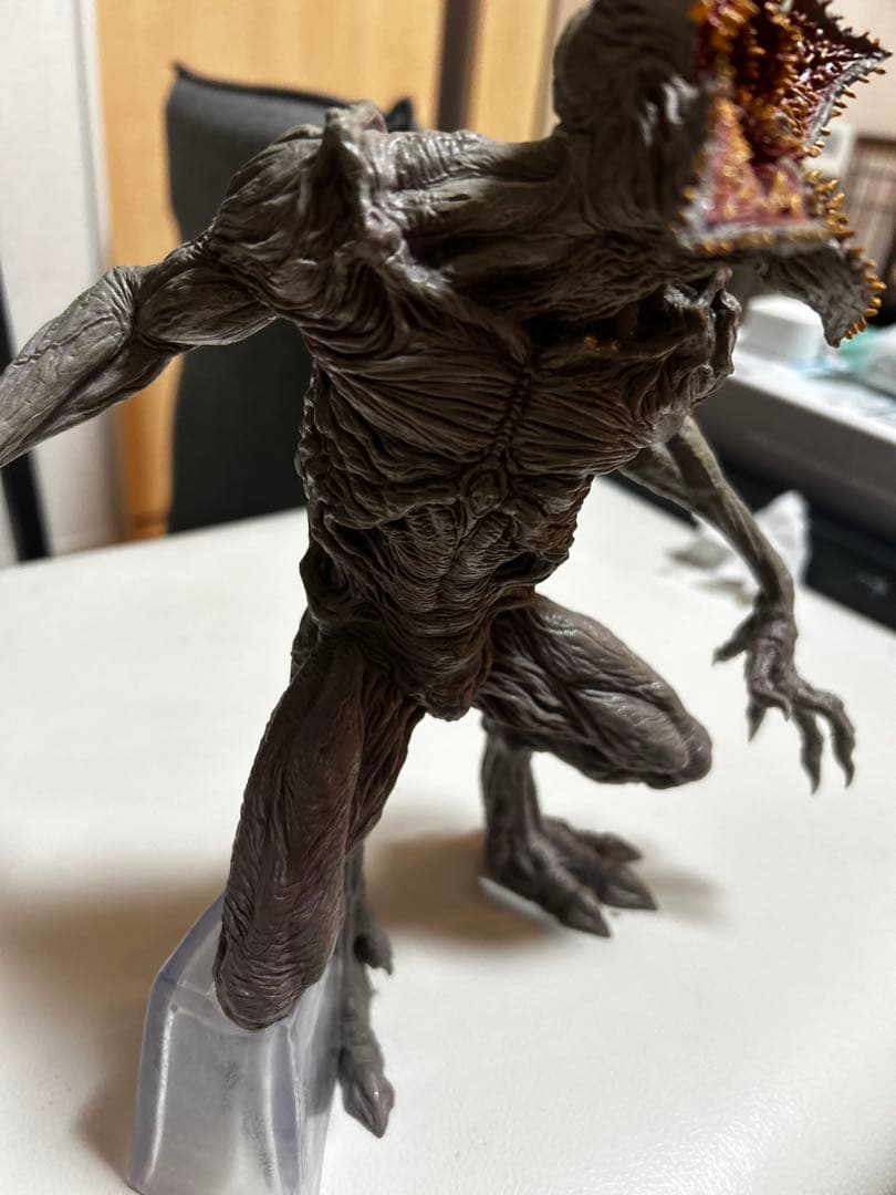 stranger things デモゴルゴン　おまけ付き