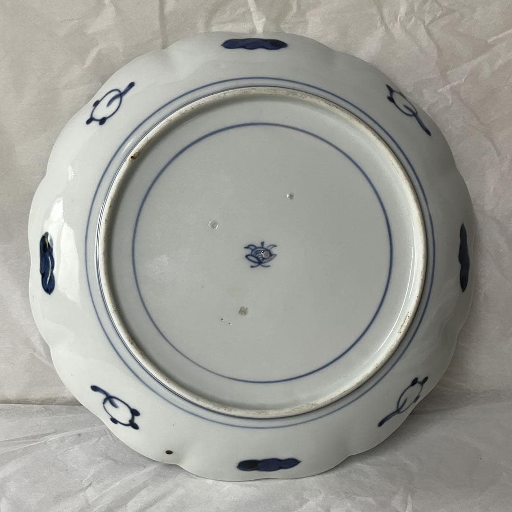 p055 古伊万里 染付 七寸皿 ５枚 牡丹唐草 輪花皿 輪花縁 皿