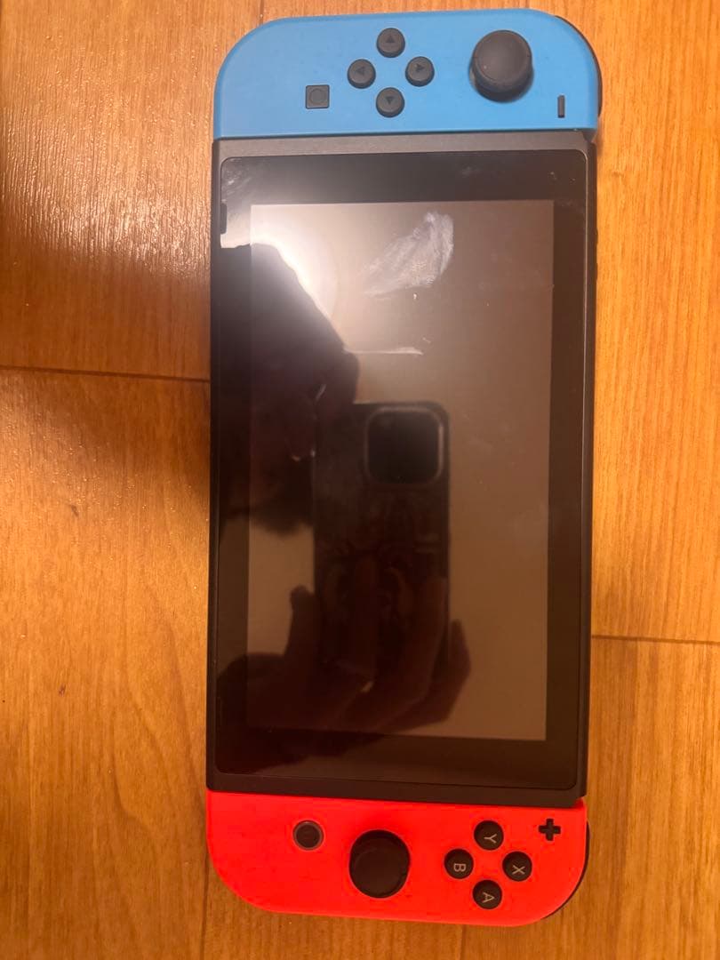 新品✨Nintendo Switch本体付属品全て付いてます
