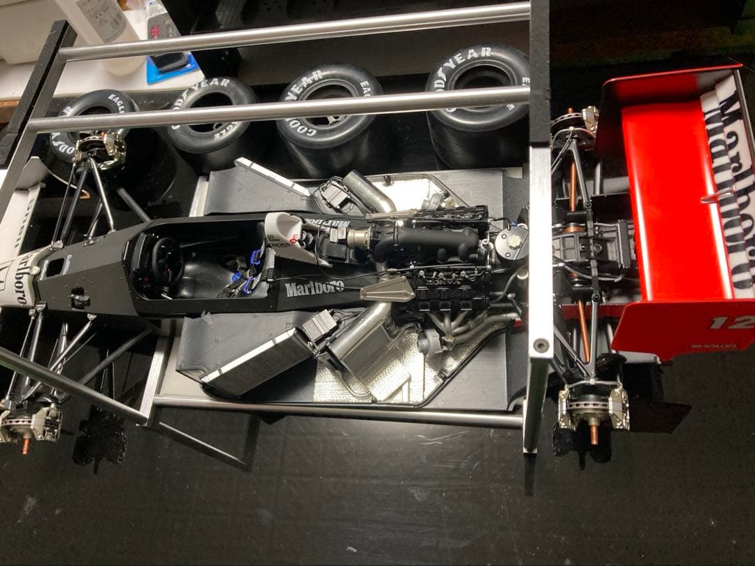 1/8 ディアゴスティーニ マクラーレン MP4/4 完成品 アイルトンセナ