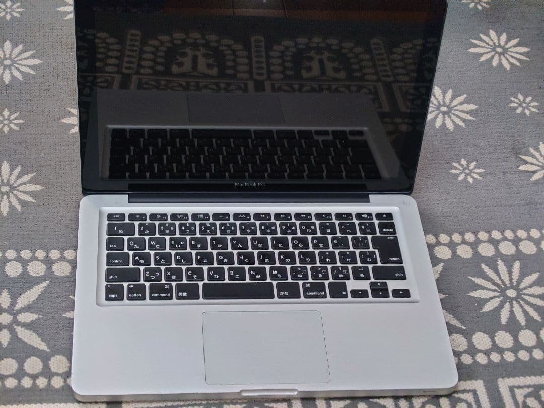 ◆値下げ！MacBookPro 13 Mid 2012 クリアカバー黒付き◆