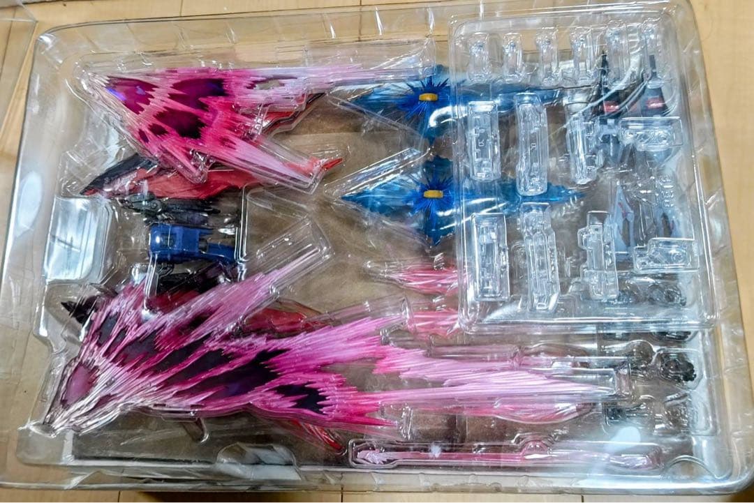 メタルビルドストライクフリーダムSOULBLUE・ デスティニーSOULRED