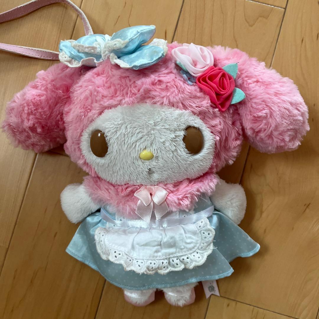 マイメロディ　ローズラビリンス　ぬいぐるみポシェット