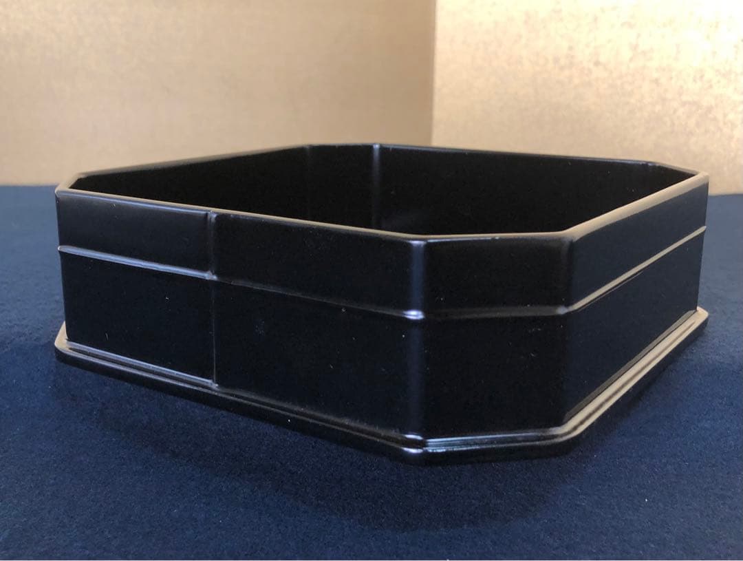 割引❗️《R》輪島塗 黒真塗 縁高重 菓子器 木製漆器 木箱　251204お3