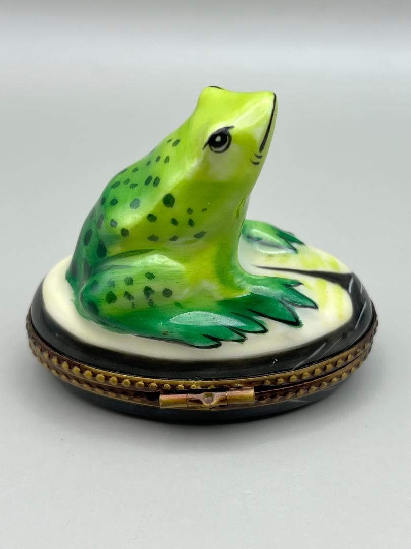 【海】カエルの鳴き声　リモージュ　磁器ボックス