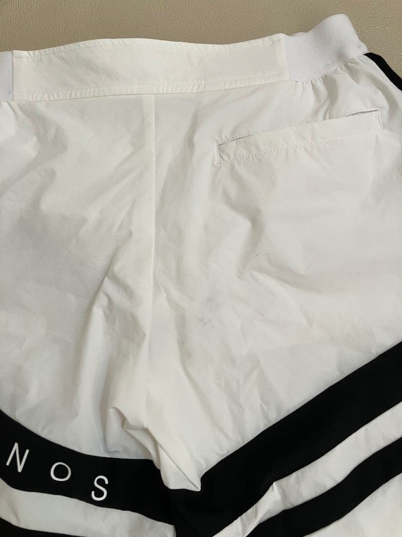 【売るよ】CRONOS 水着 Mサイズ ホワイト