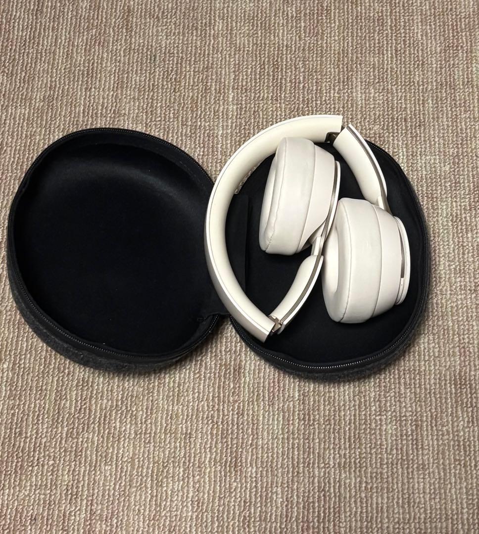 beats solo pro ヘッドホン