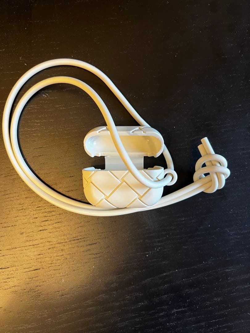 Bottega Veneta AirPodsケース ホワイト　ボッテガ