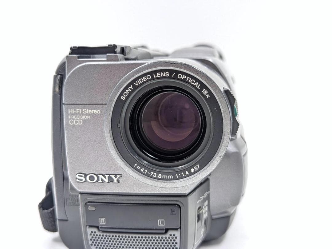 8mmテープのダビングに！ SONY ビデオカメラ CCD-TRV425 01