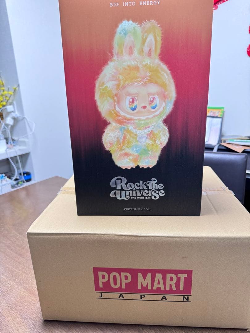 ラブブ　Big into Energy ROCK THE UNIVERSE