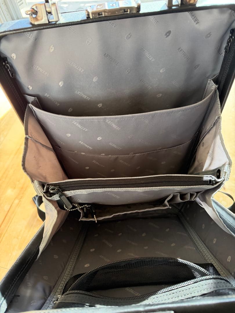 ビジネスバッグ　ブラック　ダレス　豊岡鞄