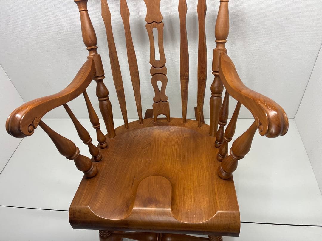 希少 木製 ロッキングチェアー 彫刻入 揺り椅子 ウッドチェア アームチェア