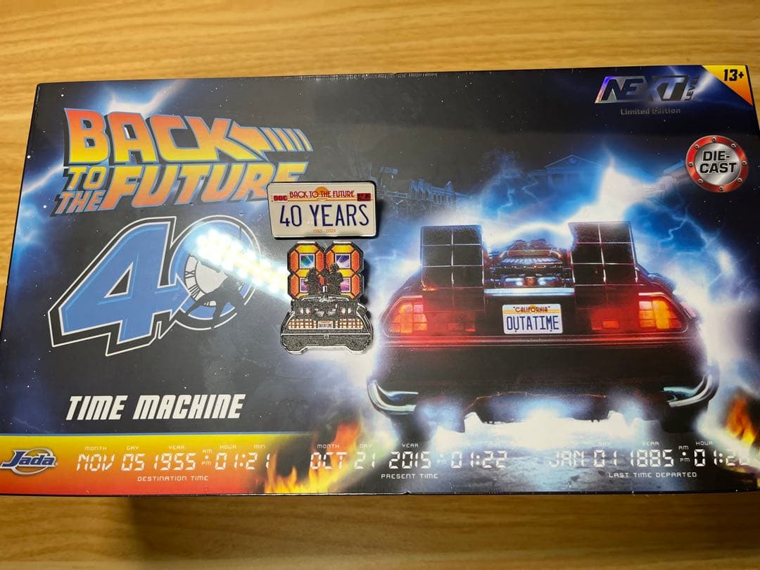 【限定バッジ2個付】BTTF デロリアン 1/24 JADA クロームメッキ仕様