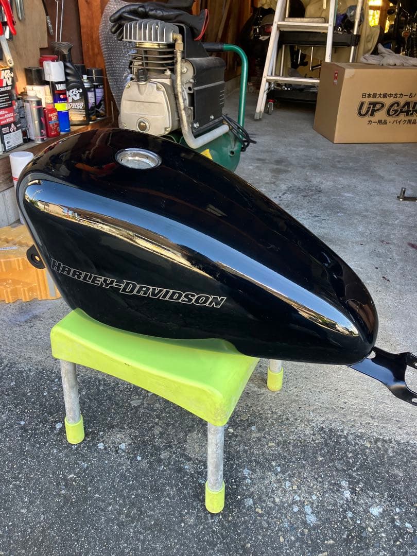 スポーツスター ガソリンタンク 再塗装ベース