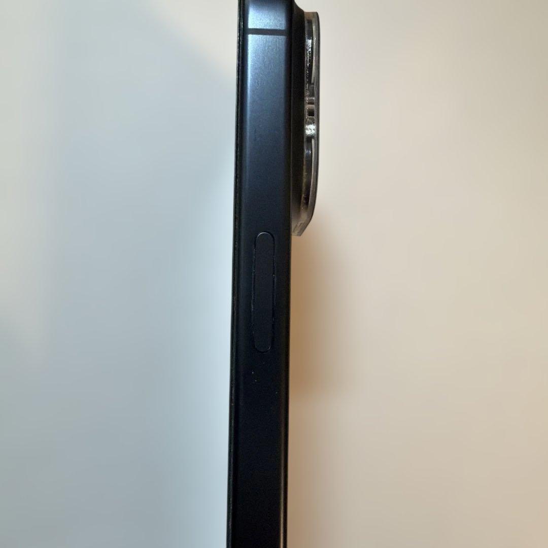 iPhone 15 Pro 128GB バッテリー86% SIMフリー