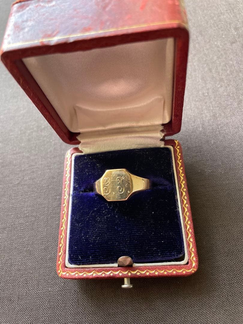 s♡・:*˚　ビンテージ　シグネットリング　9金　9k