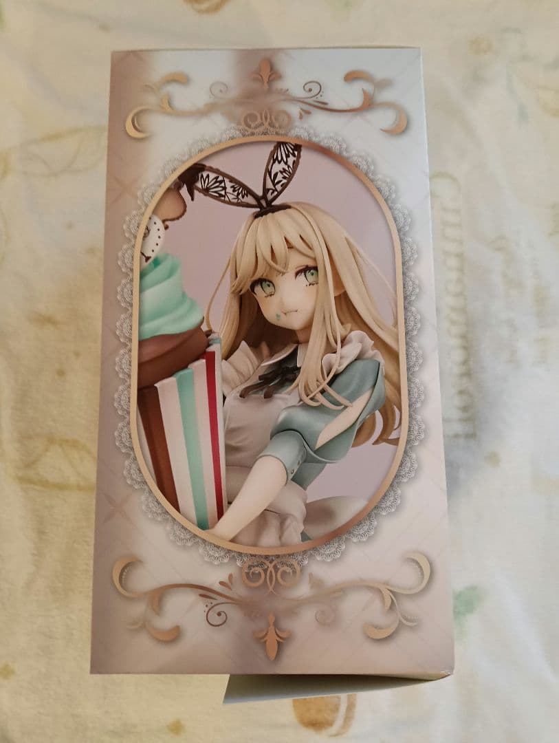 新品同様赤倉イラスト 不思議の国のアリスフィギュア初音ミク好きにロリィタメイド