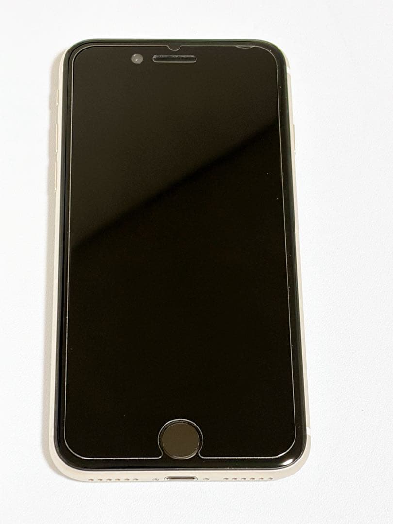 おまけ付き　Apple iPhone SE 第3世代 スターライト 256GB