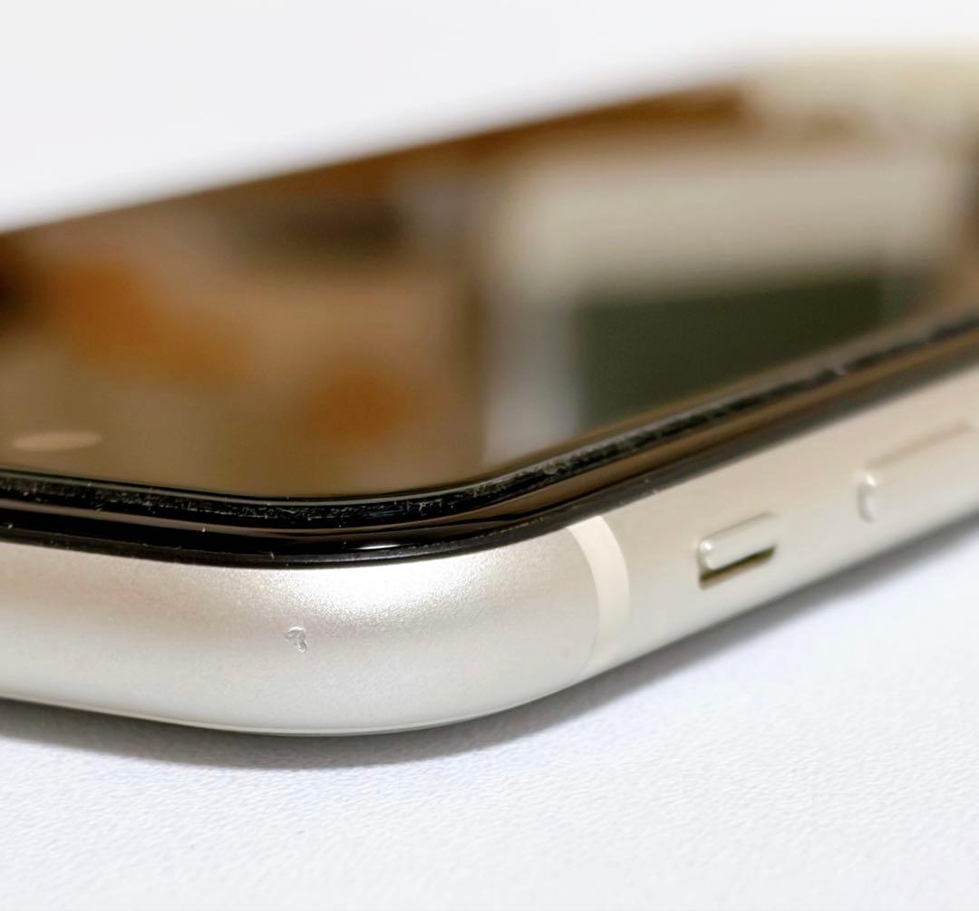 おまけ付き　Apple iPhone SE 第3世代 スターライト 256GB