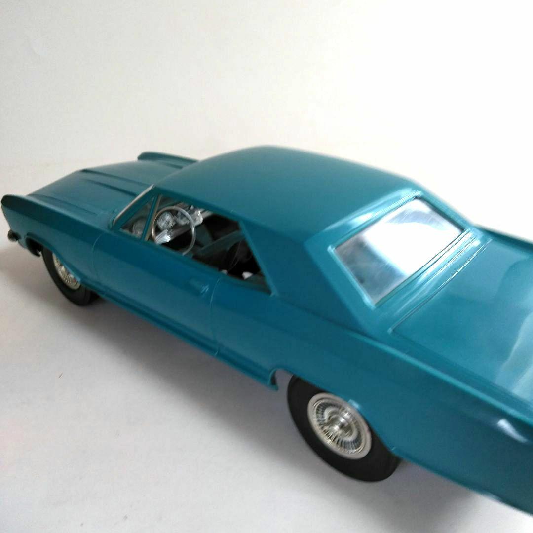 COX　049　GAS POWERED BUICK RIVIERA