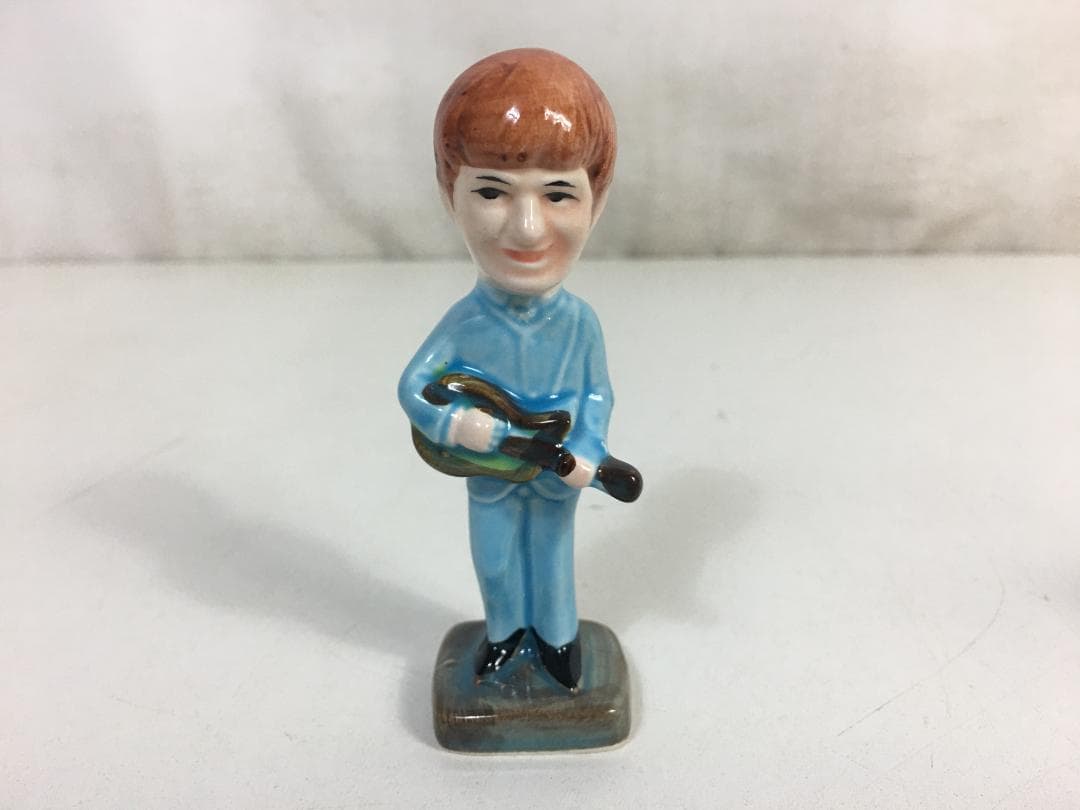 ☆ビートルズ 陶器製 人形 4体セット 手塗 レア 希少 アンティーク雑貨