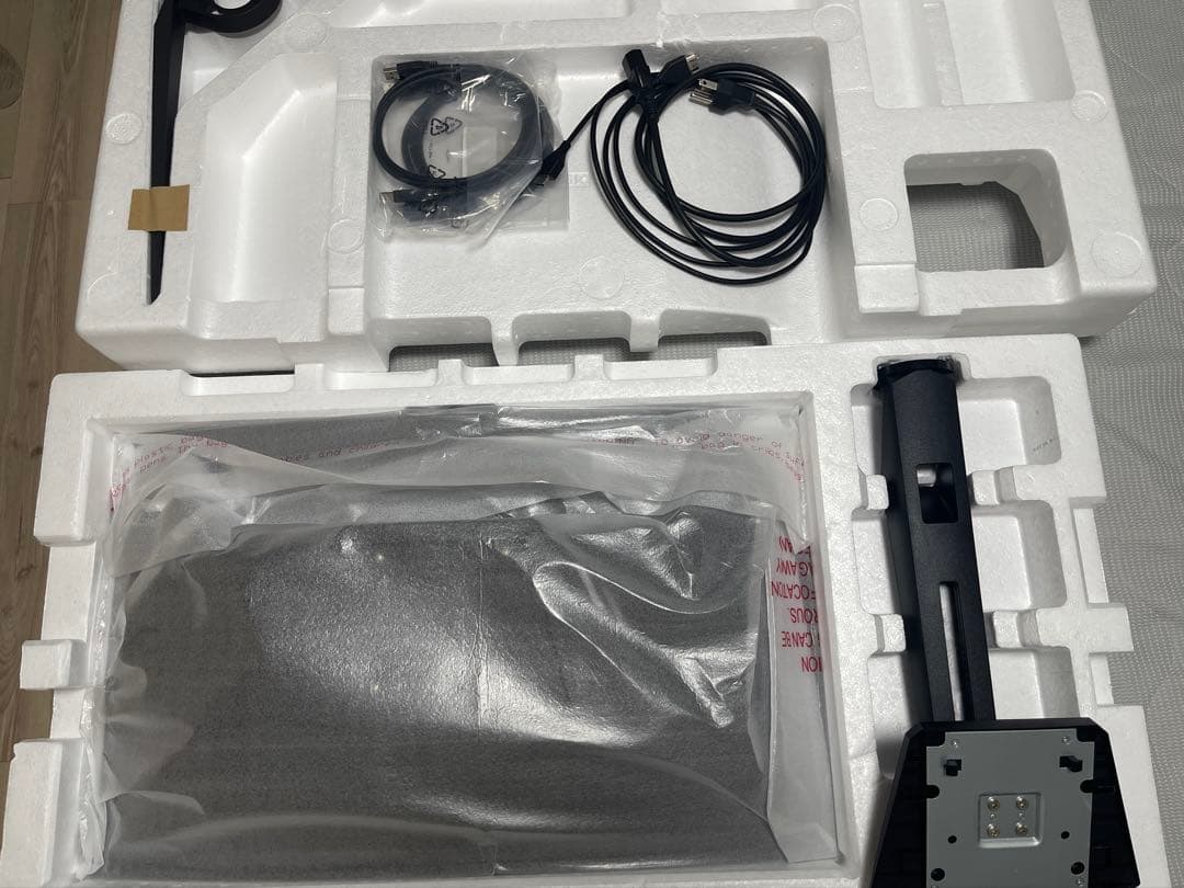 AORUS GIGABYTE CV27Q WQHD ゲーミングモニター