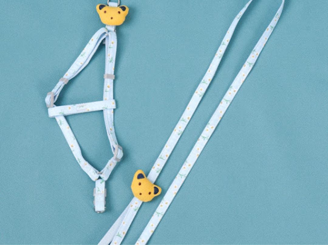 ☆新品☆ 犬用 くまちゃん付き ハーネスセット 花柄 ライトブルー