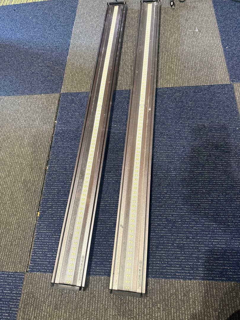 興和　ＫＳＳ　ＬＥＤ−１２０００Ｋ　９００水槽用照明　ライト　熱帯魚2本セット