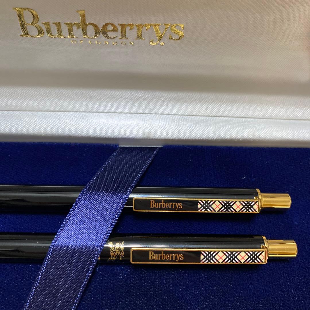 美品　バーバリー　BURBERRYS ボールペン、シャープペンセット　&メモ用紙