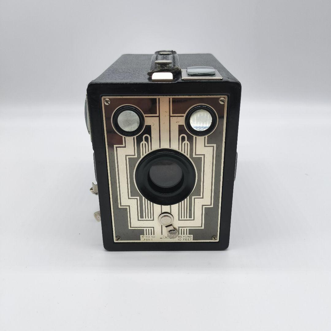 Kodak コダック SIX-20 BROWNIE ボックスカメラ