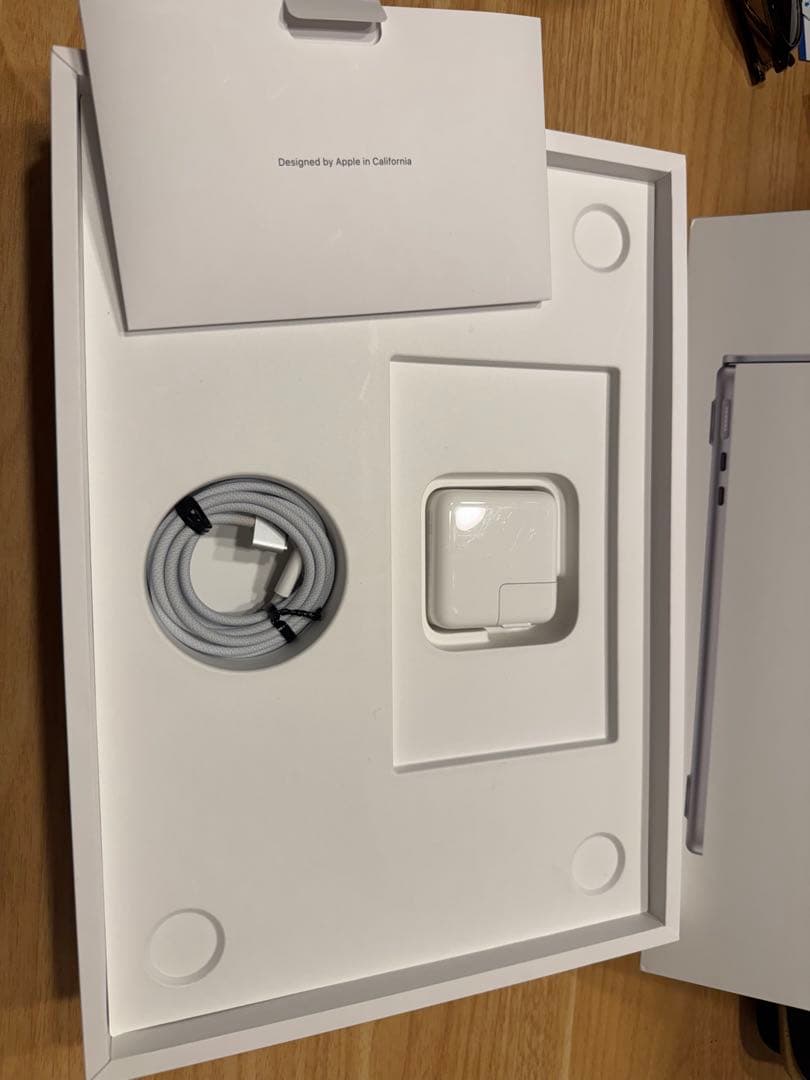 【大幅値下げ】Apple MacBook Air (M2, 2022) 本体