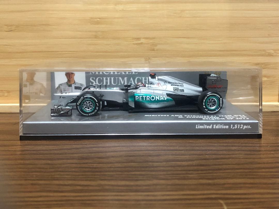 ミニチャンプス1/43メルセデスAMGW03 M.シューマッハ F1参戦300戦